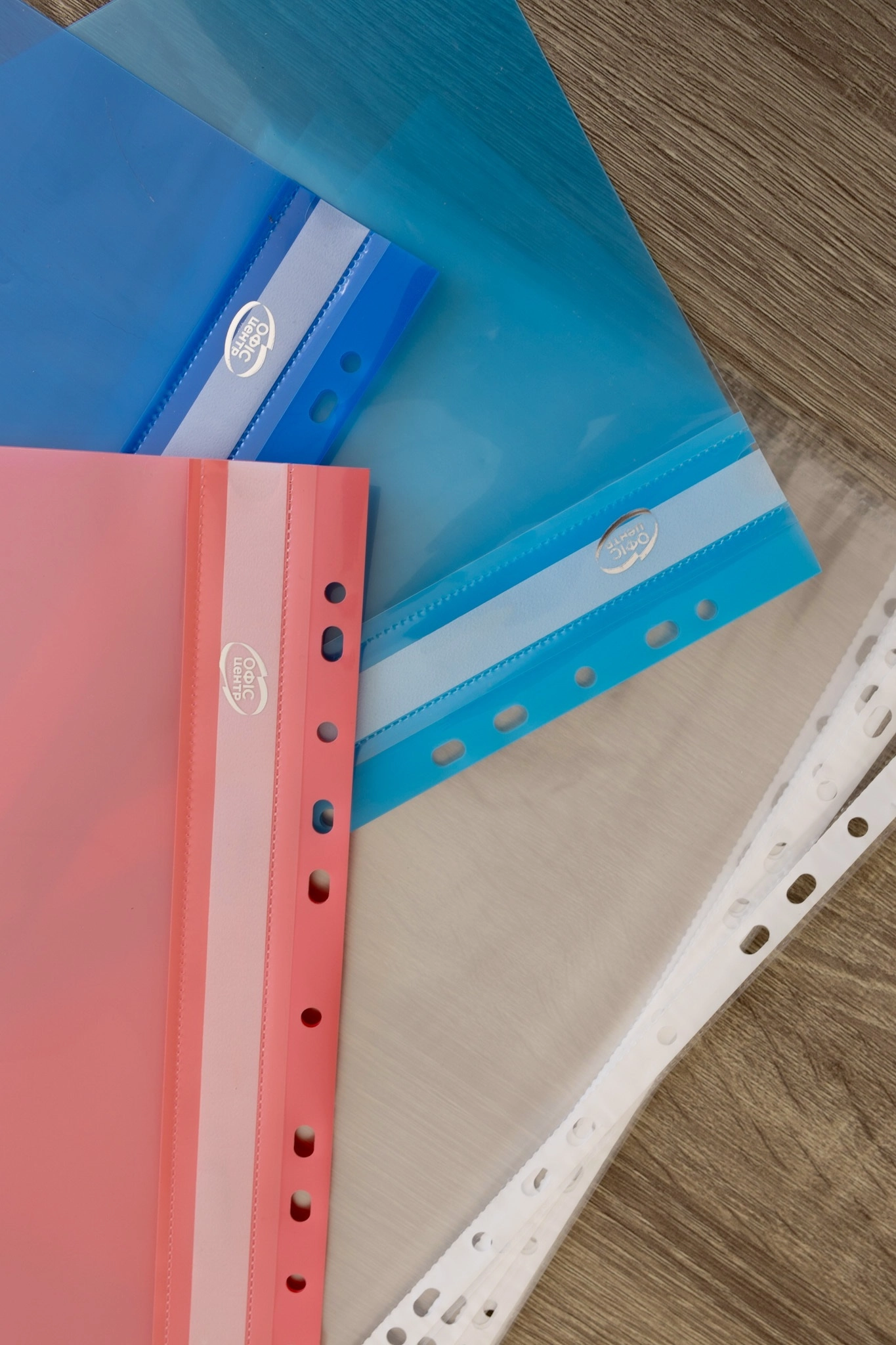 Папка-швидкозшивач А4 блакитна з перфорацією — фото 2