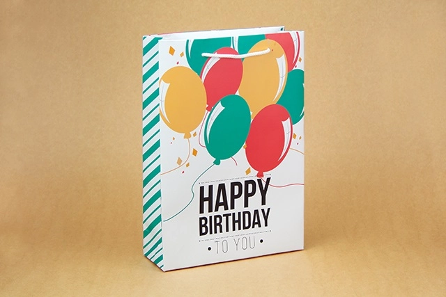 Пакет подарунковий WonderPack 230х330х80мм Happy birthday to you ПР003-о9