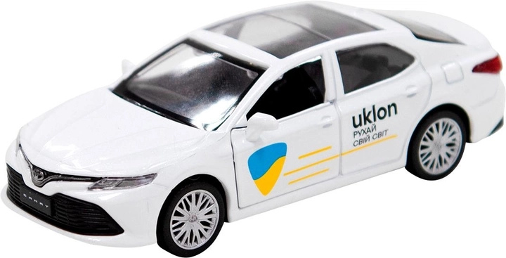 Автомодель - TOYOTA CAMRY UKLONбілий 250291