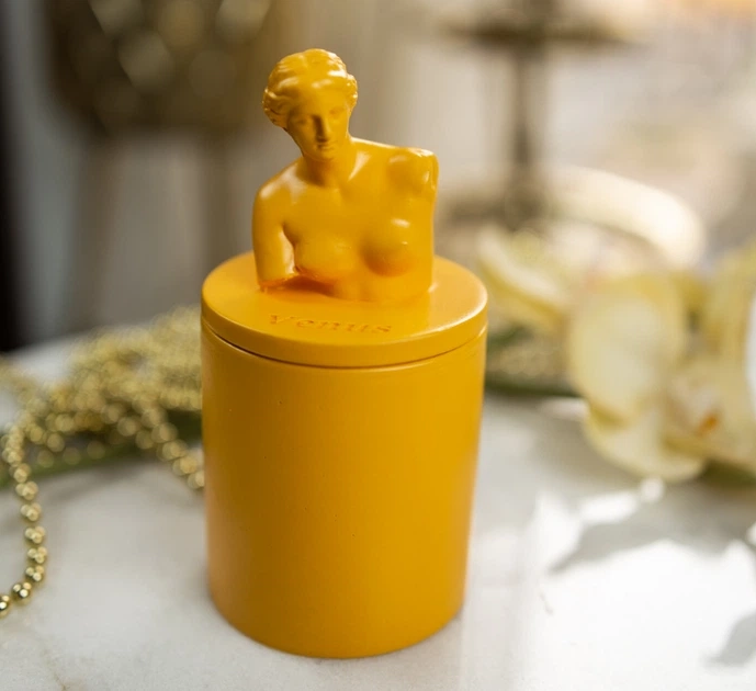 Свічка парфумована VENUS CHERRY BLOSSOM YELLOW 100% WOOD WAX 165g 35h NAC 1012Y